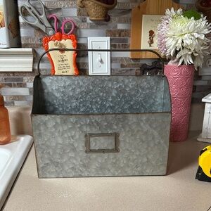 Metal Storage Bin with Handle